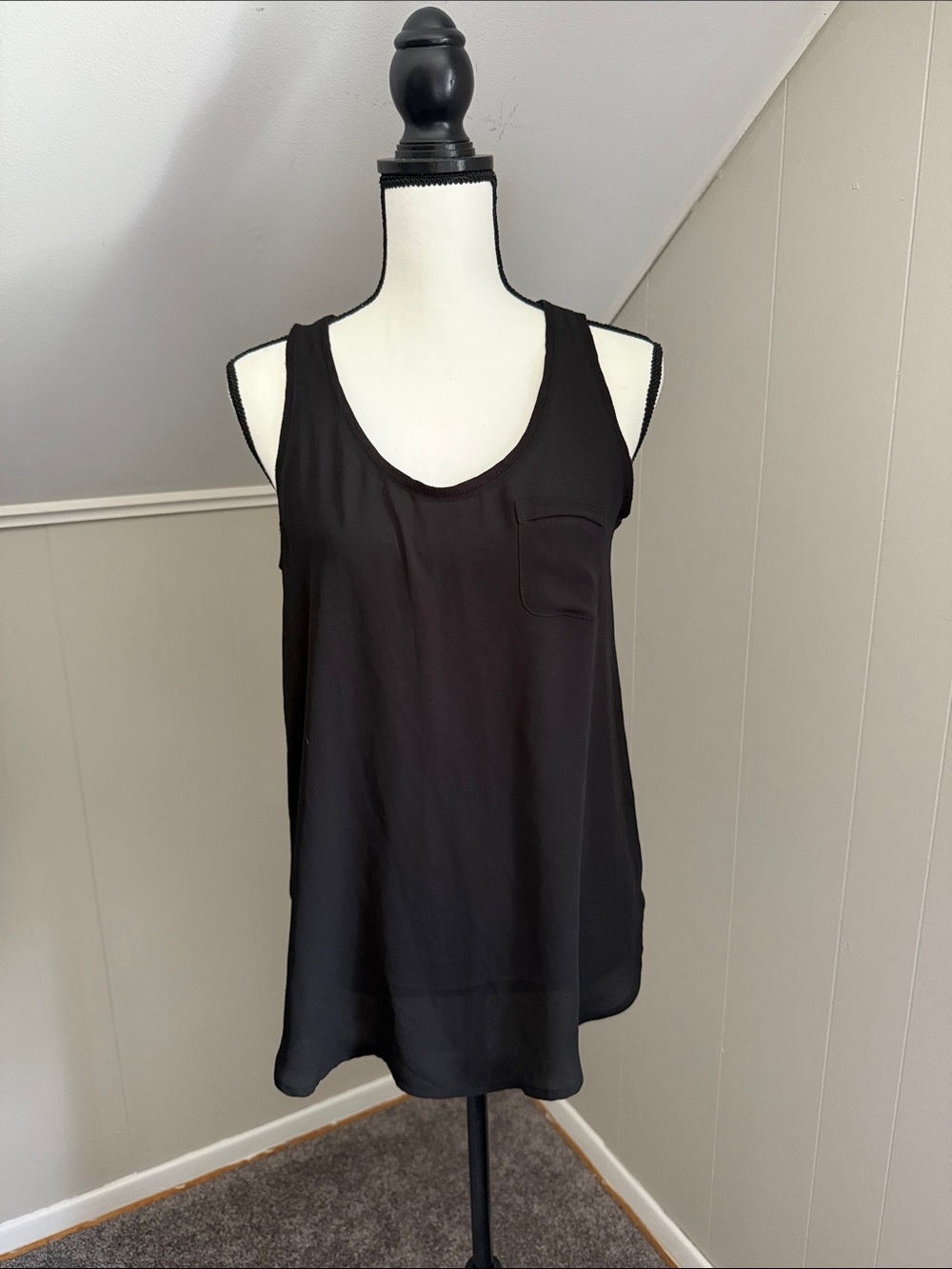 LOFT Petite Medium Black Scoop Neck Pocket Tank Cami